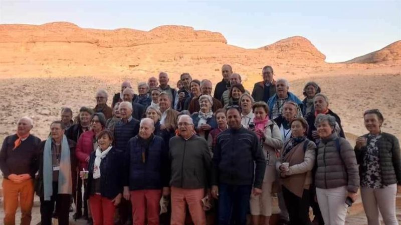 وفد سياحي متعدد الجنسيات