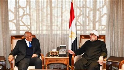 وزير الأوقاف ومحافظ الوادي الجديد يناقشان خطة الدعوة وشئون القرآن بالمحافظة خلال شهر رمضان