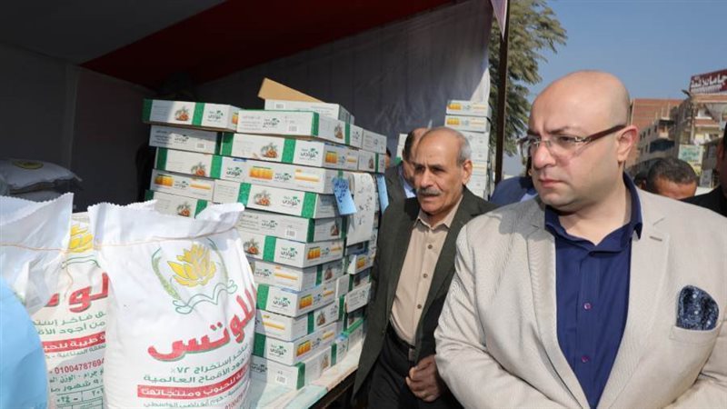 معارض سلعية ببنى