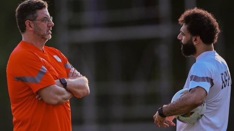 محمد صلاح وفيتوريا