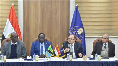 رئيس هيئة الدواء يستقبل نظيره التنزاني لفتح أسواق للدواء المصري في إفريقيا