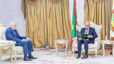 وزير الخارجية الموريتاني يلتقي وزير الخارجية الجزائري