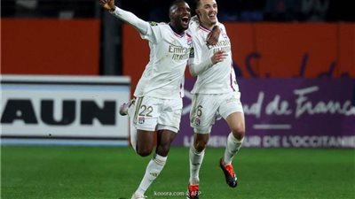 ليون يفوز على مونبلييه 2ـ1 في الدوري الفرنسي