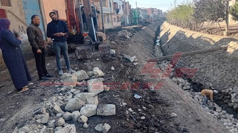 تبطين الترع