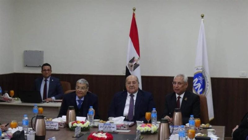 مجلس أمناء جامعة