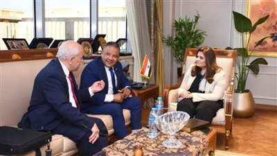 وزيرة الهجرة: نرحب بمقترحات أبناء الجاليات المصرية للمساهمة في دعم وتطوير خدمات مؤسسات الدولة