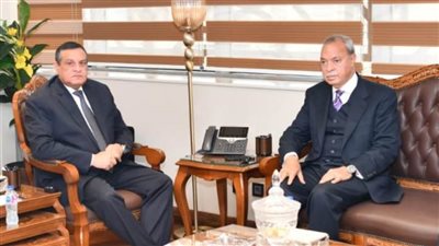 وزير التنمية يتابع مع محافظ القليوبية تنفيذ المشروعات التنموية والخدمية