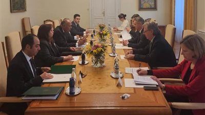 شكرى يعقد سلسلة اجتماعات ثنائية مع رئيسة سلوفينيا ورئيس الوزراء ووزير الاقتصاد والسياحة والشباب