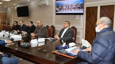 محافظ القليوبية يناقش 3 مشروعات هامة بالقناطر وكفر شكر .. تعرف عليها