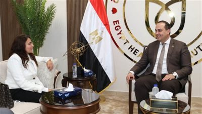 رئيس الرعاية الصحية يستعرض نتائج الشراكات الدولية مع وكيل لجنة العلاقات الخارجية بالبرلمان