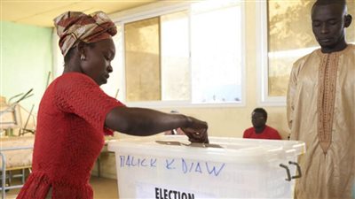 فرنسا تجدد دعوتها للسلطات السنغالية لإجراء الانتخابات الرئاسية في أسرع وقت وفقا للدستور