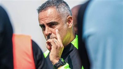 جوميز يجتمع بلاعبي الزمالك قبل المران