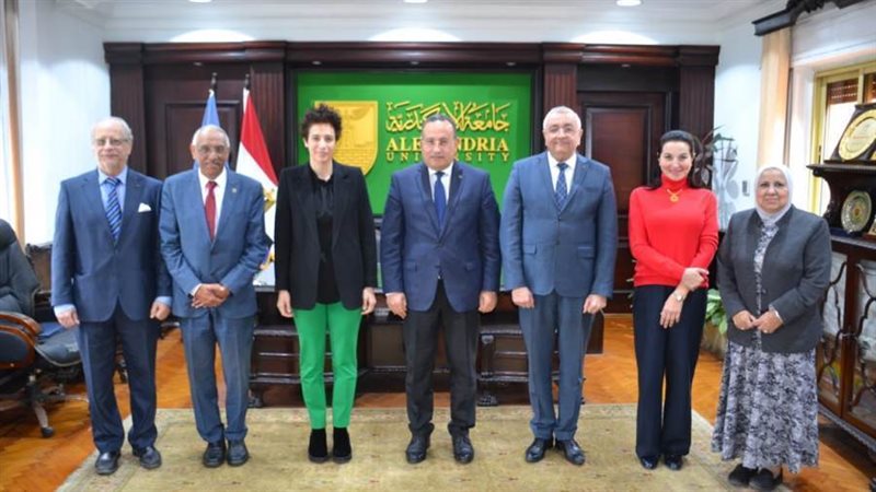 رئيس جامعة الإسكندرية