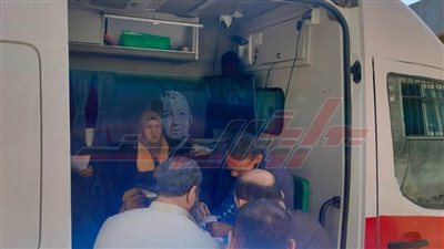 إصدار 24 رخصة فورية من خلال سيارة المركز التكنولوجي المتنقل بكفر الشيخ