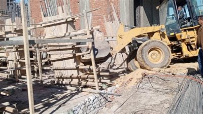 إزالة 42 حالة تعد واسترداد 3417 مترا مربعا مباني و590 فدان زراعة بأسيوط