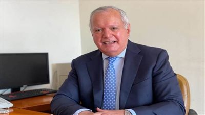 السفير محمد العرابي يؤكد ضرورة بذل الجهود العربية والدولية لوقف العدوان الإسرائيلي على غزة