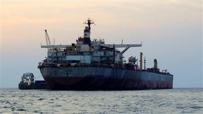 تعرض سفينة لهجوم صاروخي قبالة سواحل اليمن