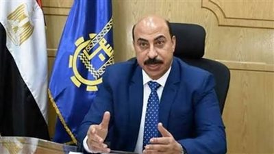  محافظ أسوان يكلف باستلام 78 ألف شجرة ظل ومثمرة .. ومتابعة جهود المحليات بالنظافة والتجميل بالغربية