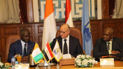 محافظ القاهرة يبحث مع رئيس الجمعية الوطنية الإيفوارية سبل التعاون بكافة المجالات