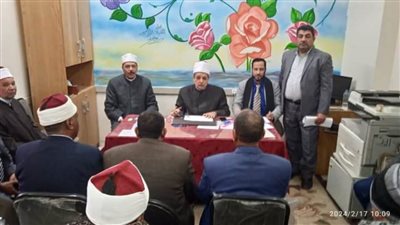 لجنة قطاع المعاهد تجري مقابلات المتقدمين لوظائف شيوخ المعاهد والأعضاء الفننين بسوهاج