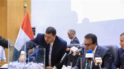 وزير الصحة يشهد القرعة العلنية لاختيار أعضاء البعثة الطبية المصرية لموسم حج 