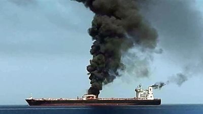 عاجل.. مصادر: السفينة البريطانية المستهدفة في خليجِ عدن تم استهدافها بأسلحة دقيقة وجديدة