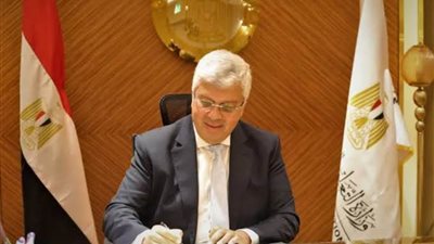 التعليم العالي تواصل ملاحقة الكيانات الوهمية وتغلق كيانًا وهميًّا بمحافظة الجيزة