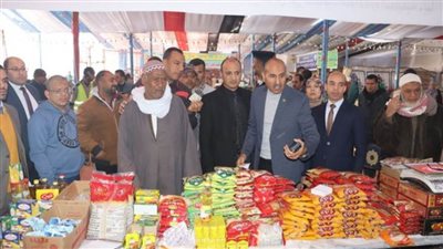 سكرتير بني سويف يتابع توافر السلع الأساسية ومخالفات في حملة لحماية المستهلك