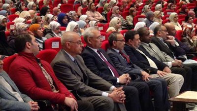 رئيس جامعة المنيا يشهد اللقاء التعريفي لأطباء الامتياز دفعتي ديسمبر