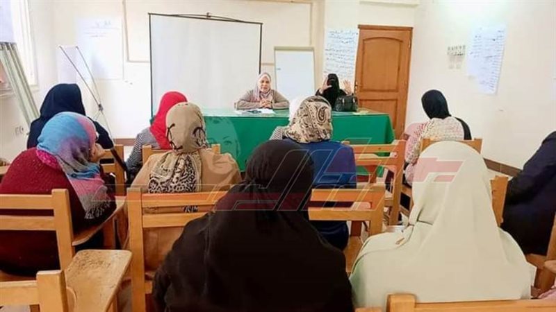 خلال الندوة