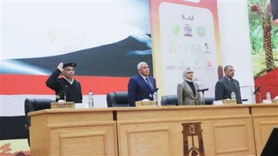 محافظ الوادي الجديد يترأس اجتماع المجلس التنفيذي الشهري للمحافظة 