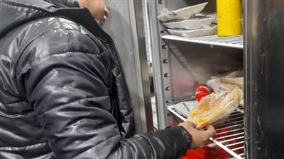 محافظ الإسكندرية يشدد على ردع كافة الممارسات الاحتكارية وردع جميع المخالفين