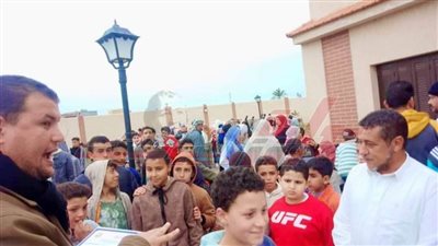 تكريم أوائل الشهادات من مركز شباب خليج بحري بكفر الشيخ 