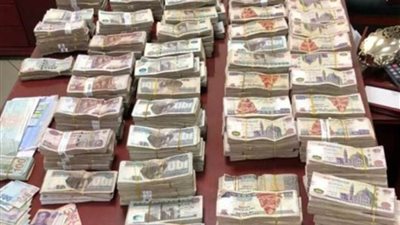 ضبط عاطل لاستيلائه على مليوني جنيه من عدد من المواطنين بدعوى تسفيرهم للعمل بالخارج