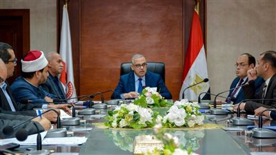 محافظ سوهاج يوجه بالبدء الفوري في تجهيز وافتتاح معارض 