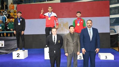 وزير الشباب والرياضة يشهد منافسات نهائي البطولة الإفريقية للمنتخبات للمواي تاي