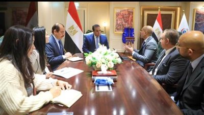 وزير الصحة يستقبل ممثلي شركة أدوية عالمية للتعاون في القطاع الصحي