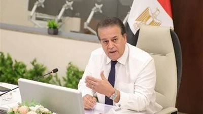 وزير الصحة والسكان ينعي طبيبًا توفي أثناء عمله.. ويوجه بصرف التعويض المستحق