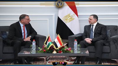 وزير الداخلية يعقد لقاءات ثنائية مع وزراء الداخلية العرب على هامش مشاركته في أعمال الدورة الـ41