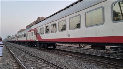 مصرع أب ونجليه لعبورهم شريط السكة الحديد من مكان مخالف بـ