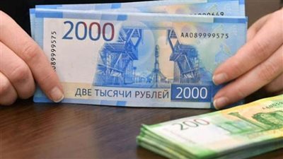 الروبل الروسي يصعد اليوم أمام العملات الرئيسية