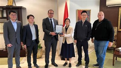 رئيس هيئة المعارض يلتقى وفدًا صينيًا لإعادة تأهيل مركز القاهرة الدولى للمؤتمرات 