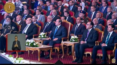 عاجل.. الرئيس السيسي يشهد احتفالية 