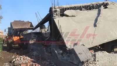 تنفيذ 7 قرارات إزالة على أملاك الدولة بقلين في كفر الشيخ 