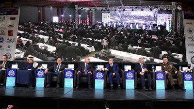  الفريق أسامة ربيع يستعرض جهود ومبادرات قناة السويس للنهوض بصناعة النقل البحري