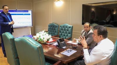 وزير الصحة يتابع التجهيزات النهائية لتدشين المرحلة الثانية من التأمين الصحي الشامل