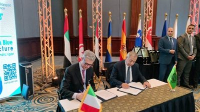الأكاديمية العربية توقع اتفاقية تعاون مع ميناء البحر التيراني الشمالي وجامعة 