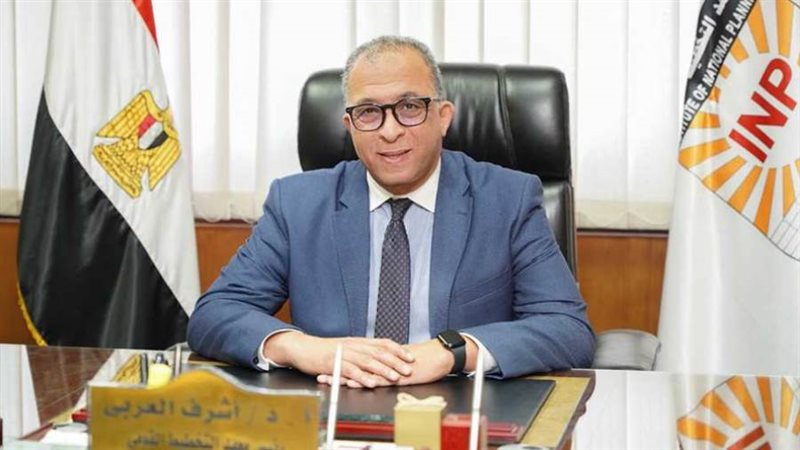 الدكتور أشرف العربي