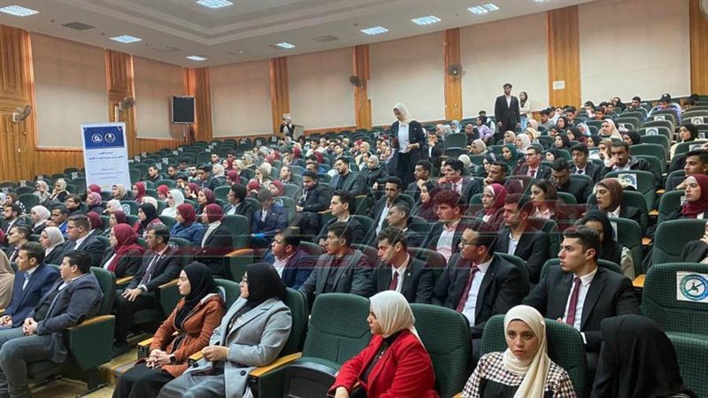 طلاب جامعة كفرالشيخ