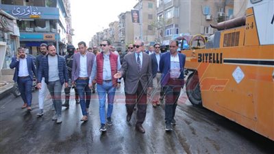 محافظ كفر الشيخ يتفقد مشروع الرصف بشارع الخليفة المأمون 